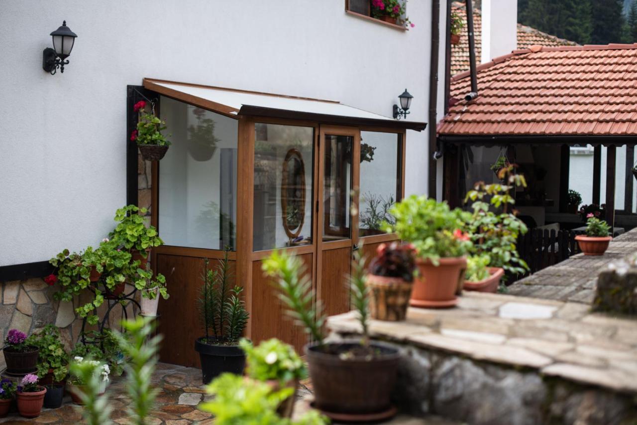 Guest House Rossy Trigrad Exterior photo